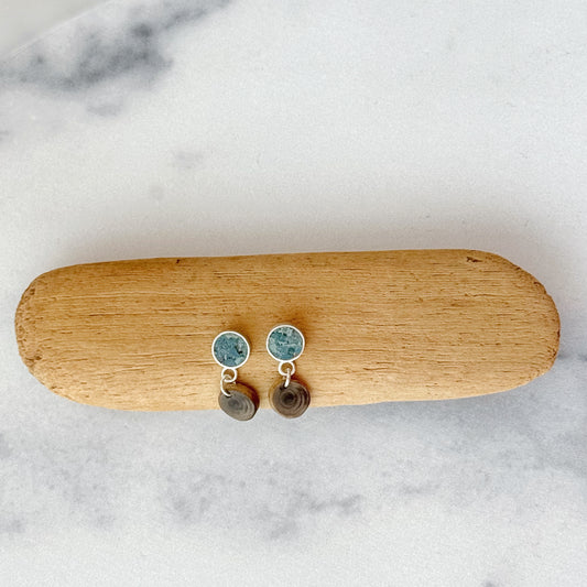 Dainty Leland Blue and Driftwood